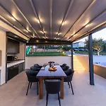 Stunning In With Sauna Holiday home *
