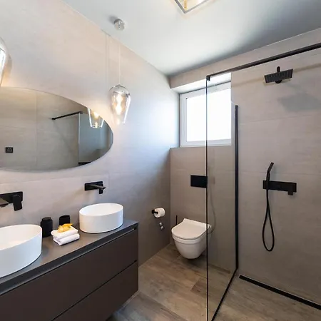 度假居 Stunning In With Sauna